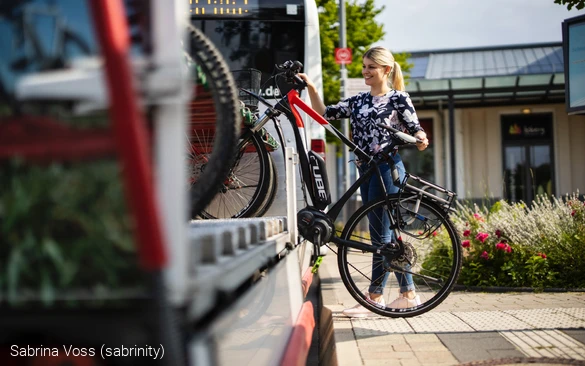 sabrinity_radbus047.jpg