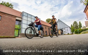 Radfahren rund um Bad Sassendorf - Radfahrer auf dem Hof Haulle