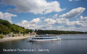 MS Möhnesee auf dem See