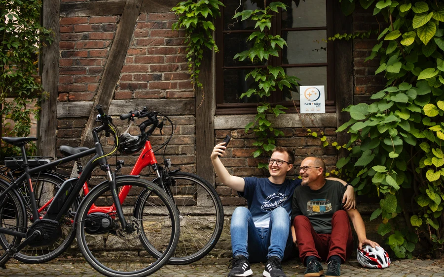 sabrinity_radbus101.jpg sabrinity_radbus101.jpg