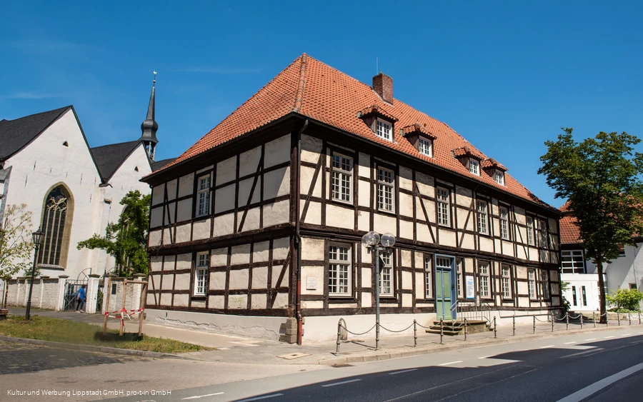 Niemöllerhaus (c) KWL Kultur und Werbung Lippstadt GmbH Pro-t-in GmbH (1).jpg Niemöllerhaus (c) KWL Kultur und Werbung Lippstadt GmbH Pro-t-in GmbH (1).jpg