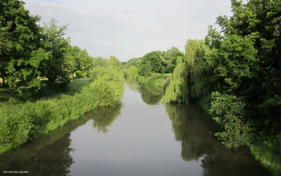 Die Lippe fließt von Ost nach West Die Lippe fließt von Ost nach West