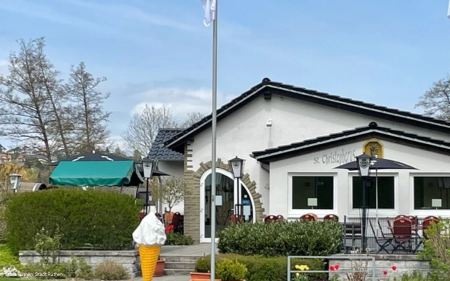 Eingangsbereich Café HenrichS Foto Stadt Rüthen Eingangsbereich Café HenrichS Foto Stadt Rüthen