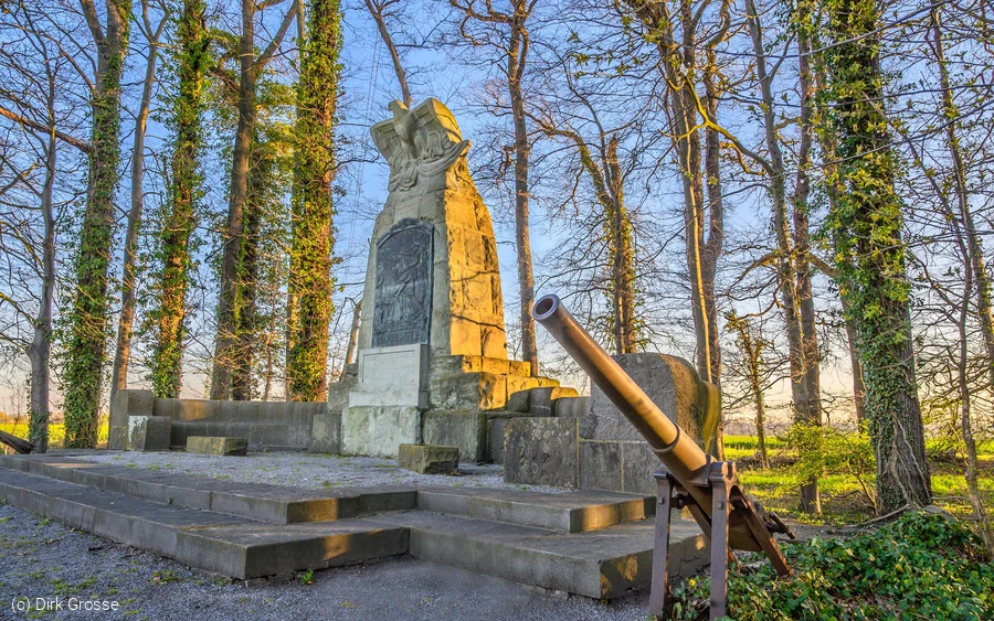 Denkmal Vellinghausen (c) Dirk Grosse