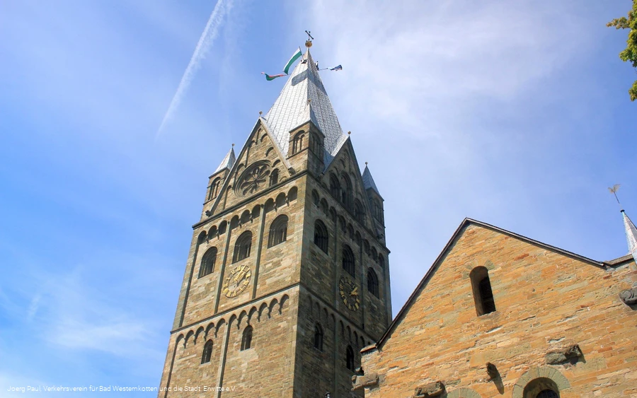 Pfarrkirche St. Laurentius Erwitte Pfarrkirche St. Laurentius Erwitte