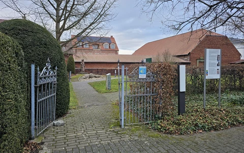 E-Bike-Akku-LadestationPastorsGarten.jpg