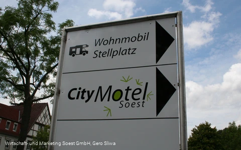 Wohnmobilplatz 2.JPG