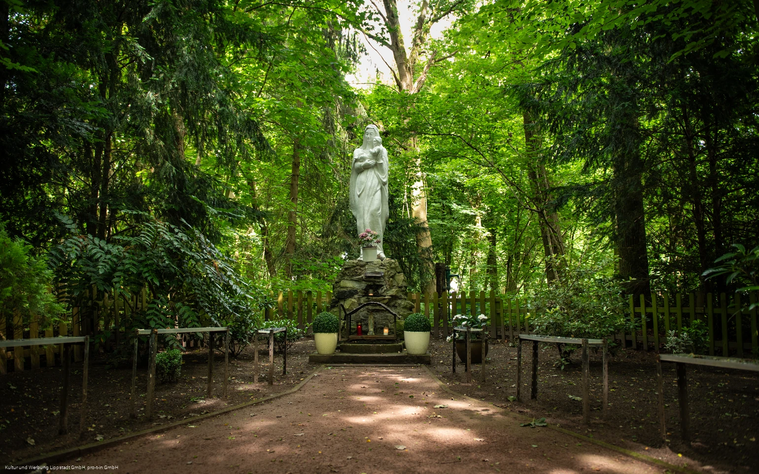 Madonna Maria Hilfe der Gefangenen (c) KWL Kultur und Werbung Lippstadt GmbH Pro-t-in GmbH (1).jpg