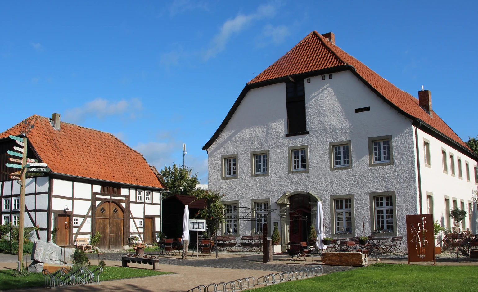 Haus Thoholte und Remise