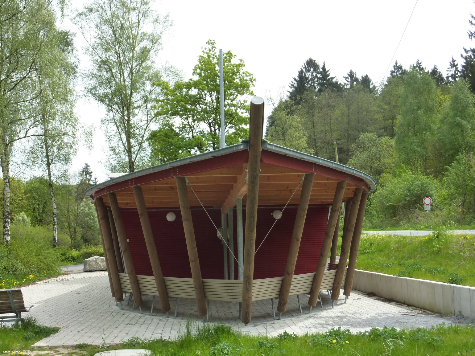 Waldschiff im Naherholungsgebiet Bibertal  Foto Stadt Rüthen.JPG