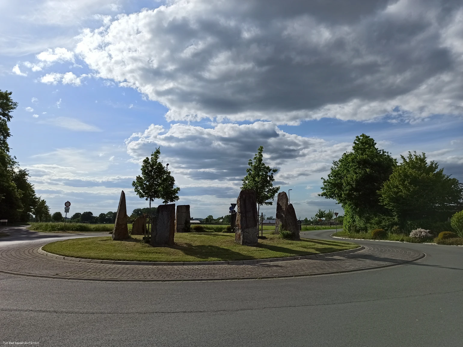 Steinkreis (Skulptur Kreisverkehr Heppen) - Bad Sassendorf
