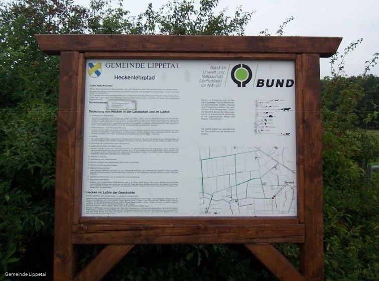 Heckenlehrpfad - Hinweisschild