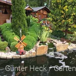 Hausgarten in leichter Hanglage